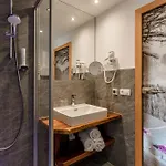 Roesslhof Hotel 4*