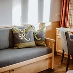 Hotel Roesslhof 4*