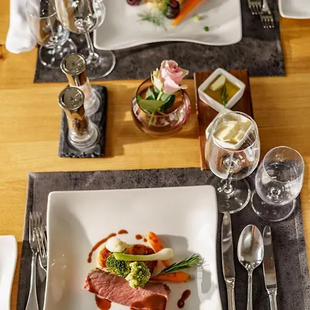 Roesslhof 4* 람자우 암 다흐스타인