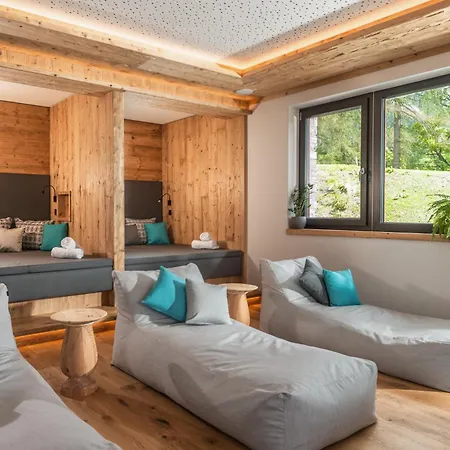 Ξενοδοχείο Roesslhof 4*