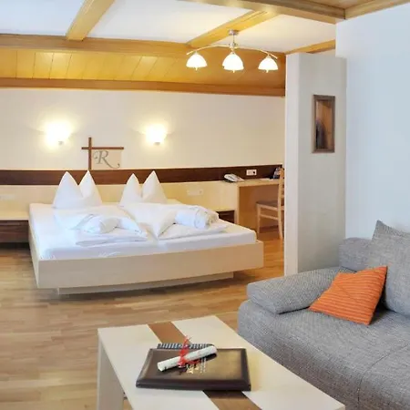 Hotel Roesslhof